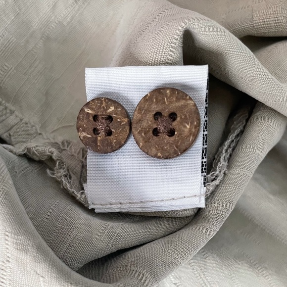 TOMMY BAHAMA Silk Button Down Size L - Picture 5 of 8